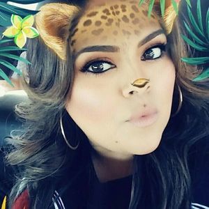 Meet your Posher, Alicia